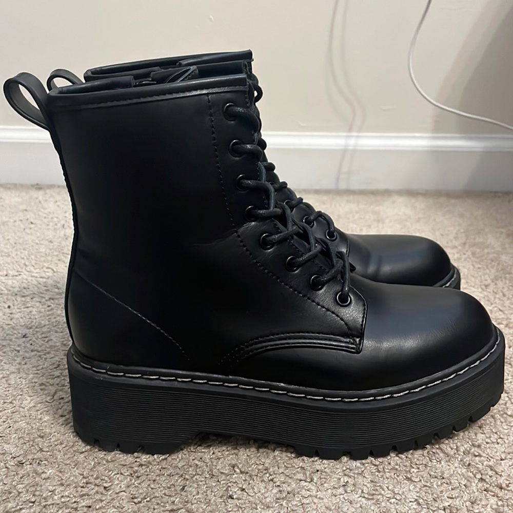 Steve Madden Betty boot